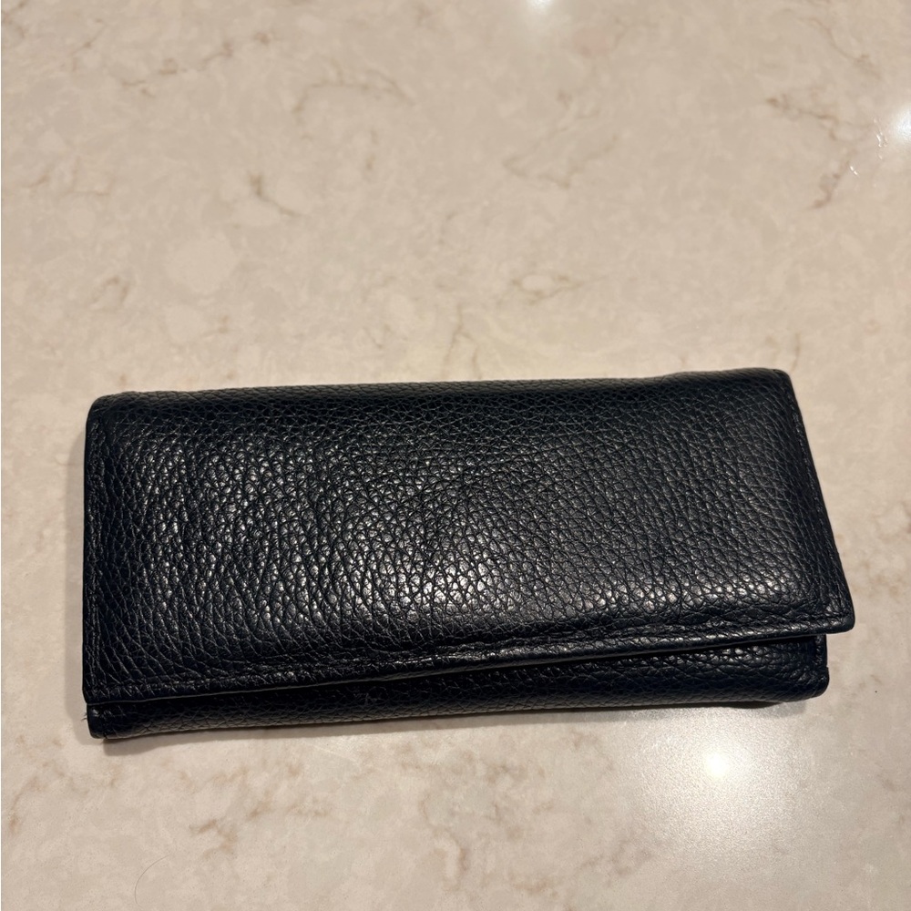 Classic Black Leather Fold Wallet